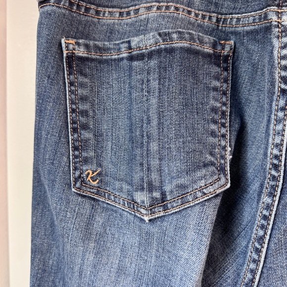 Kut From The Kloth “Catherine” Boyfriend Jeans in a classic medium blue wash. - Picture 7 of 13